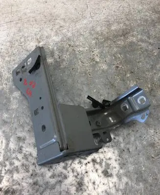 Smart ForFour II W453 Fender mounting bracket 625123299R