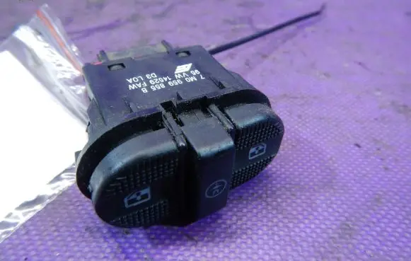 Seat Alhambra (Mk1) Quarter vent window switch 7M0959855B