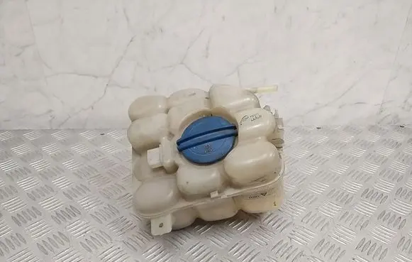 Porsche Cayenne (92A) Coolant expansion tank/reservoir 7P0121407