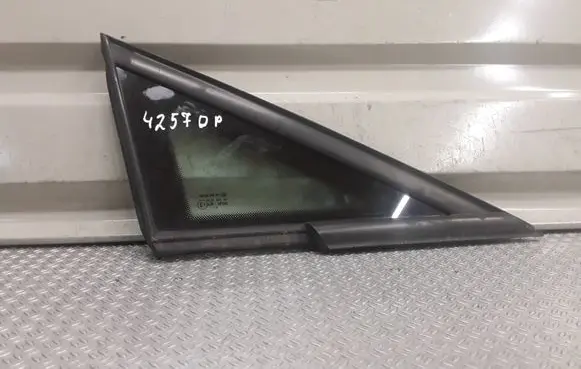 Seat Ibiza IV (6J,6P) Front triangle window/glass