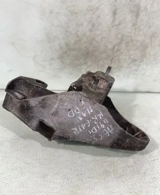 Audi A6 S6 C5 4B Engine mounting bracket 4b0199351d