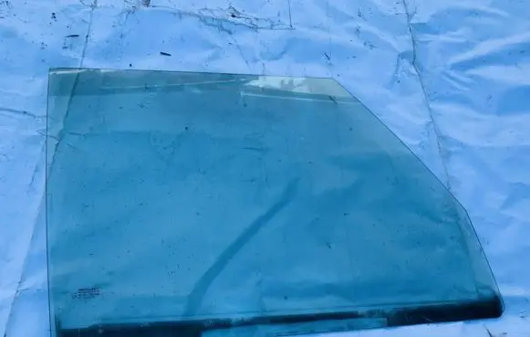 Renault Espace II Front door window glass four-door