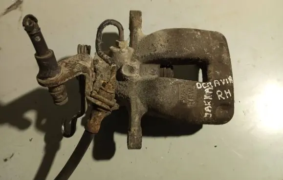 Skoda Octavia Mk2 (1Z) Rear brake caliper