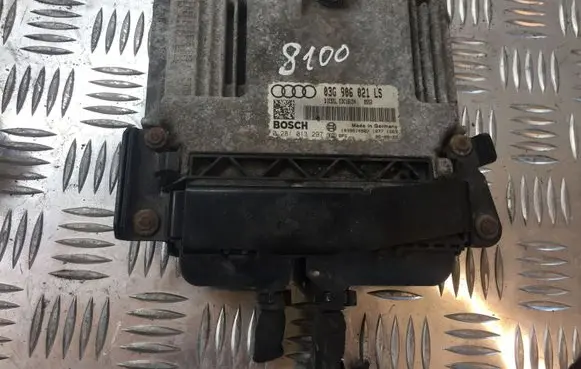 Volkswagen PASSAT B6 Engine control unit/module 03G906021LS 8100
