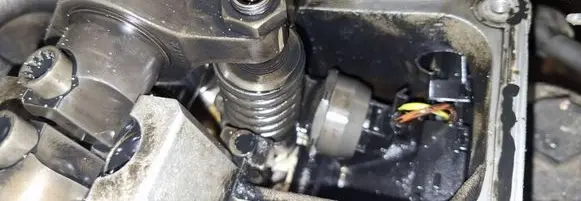 Fuel injector