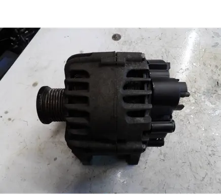 Opel Movano B Generator/alternator 231007033R 2606523B 213052616