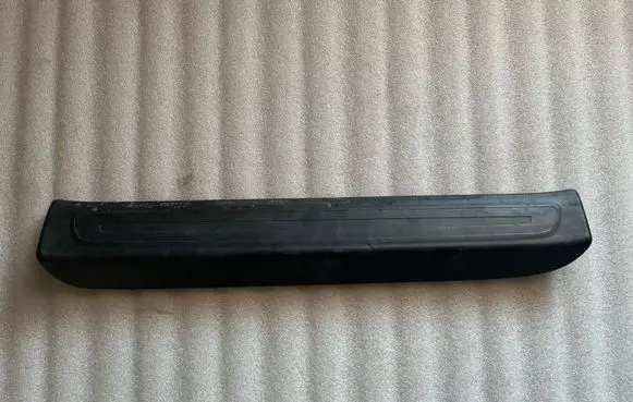 Audi Q7 4L Side skirt rear trim 4L0853375