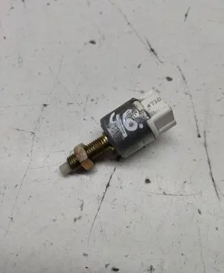 Toyota Corolla E120 E130 Brake pedal sensor switch 473D