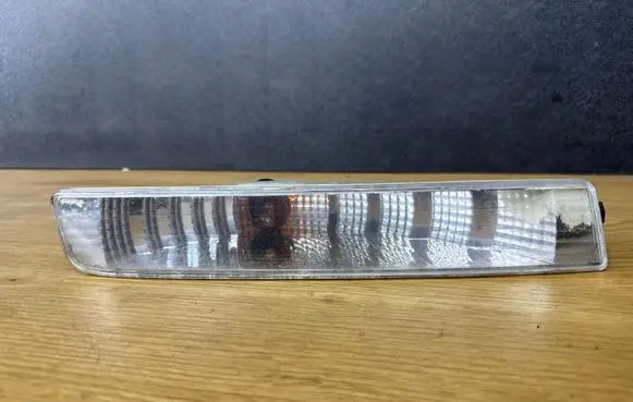 Opel Vivaro Front bumper turn signal 42852011