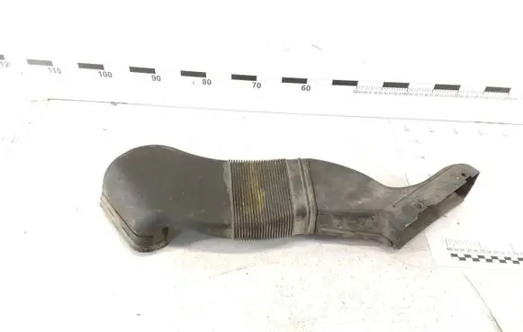 Audi A6 S6 C5 4B Air intake duct part 8D0129617E