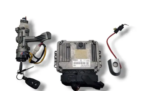 KIA Sportage Engine ECU kit and lock set 0281015369 39113-27347