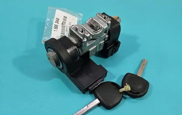 Opel Omega B2 Ignition lock 26037948 IMPRK1566344