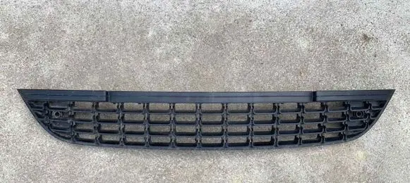 Opel Astra J Front bumper lower grill 13266567