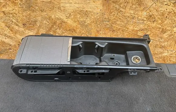 Volvo XC90 Cup holder 31497222 38094877 31832512