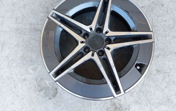 Mercedes-Benz Citan II W420 R18 alloy rim A2064011700 3546866