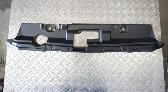 Nissan Leaf II (ZE1) Radiator trim 623225SK0A