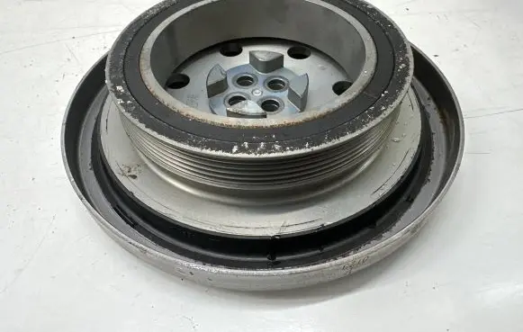 Mercedes-Benz C W206 Crankshaft pulley A2540300200