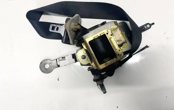 Nissan Primera Front seatbelt