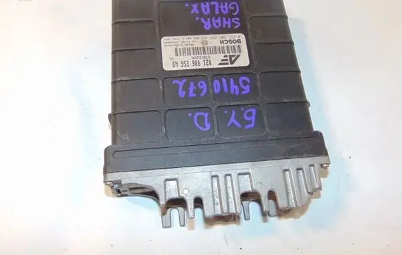 Volkswagen Sharan Engine control unit/module 021906256AD 0261204889