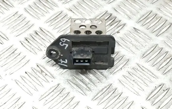 Peugeot 206 Coolant fan relay 9641212480