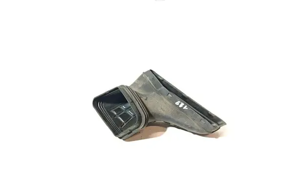 Audi A5 Sportback 8TA Air intake duct part 8R0129739A 8R0129739