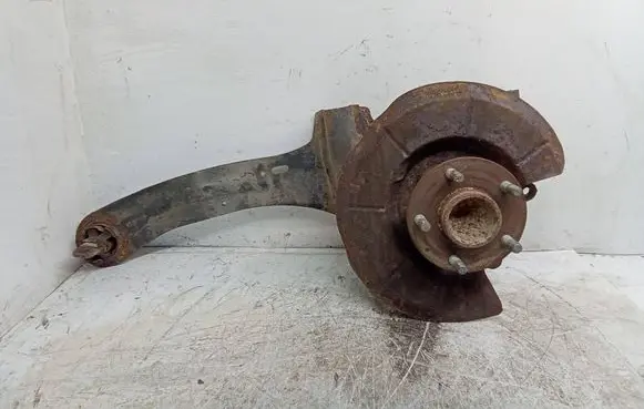 Ford Focus C-MAX Rear wheel hub spindle/knuckle 