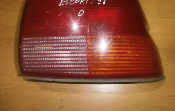 Ford Escort Rear/tail lights 93a613n004aa