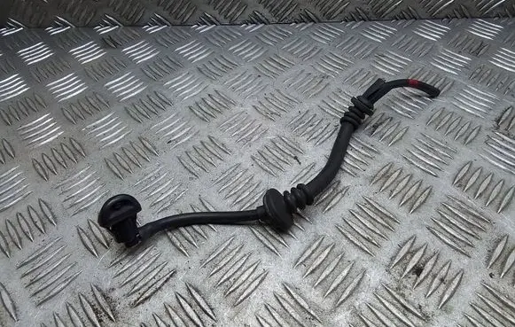 Toyota Prius (XW30) Windshield washer spray nozzle 