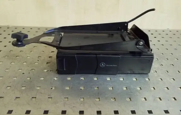 Mercedes-Benz ML W163 CD/DVD changer A1638203889