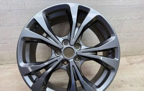 Ford Kuga III R18 alloy rim LV4CN2B