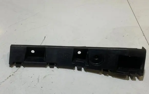 Ford Mustang VI Front bumper mounting bracket FR3B16C067A