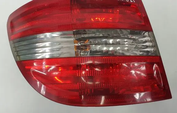 Mercedes-Benz B W245 Rear/tail lights A1698202564
