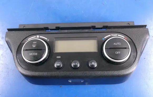Suzuki Swift I Climate control unit 39510-62J50