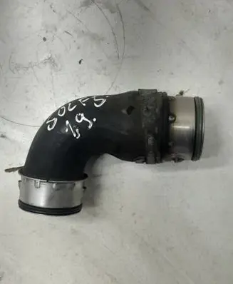 Volkswagen Golf V Intercooler hose/pipe