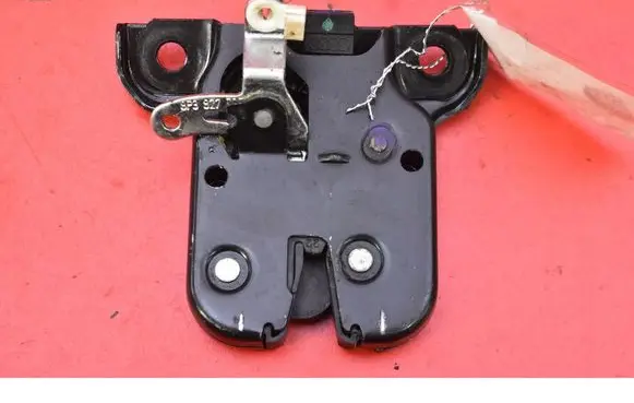 Tailgate/trunk/boot lock/catch/latch
