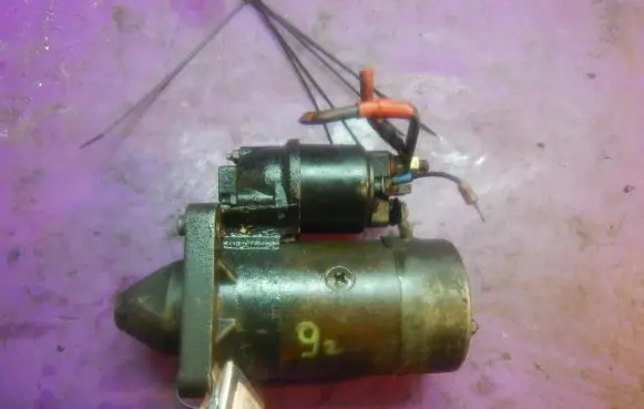 Fiat Punto (176) Starter motor