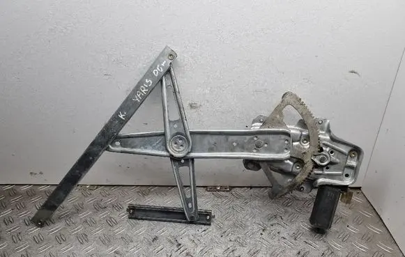 Toyota Yaris Front door window regulator with motor 106282 0130822018