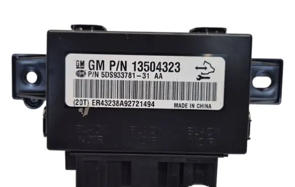 Opel Insignia A Seat control module 13504323