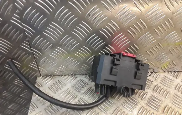 Mercedes-Benz C W203 Fuse box set 2035450803 A2035450803