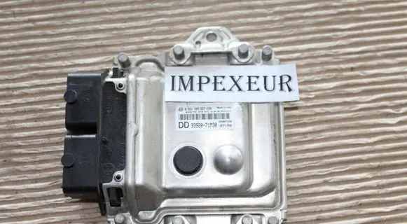 Suzuki Alto Engine control unit/module 33920M71M30 0261S09627 3392071M30