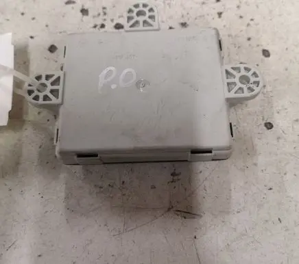 Volvo V40 Door control unit/module 31394043