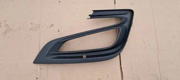 Opel Mokka X Front fog light trim/grill 475498858 42491764