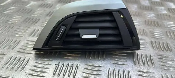 BMW 1 F20 F21 Dashboard side air vent grill/cover trim 9205356