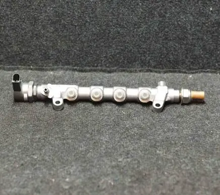 Volkswagen Golf VII Fuel main line pipe 04L089BR04L125