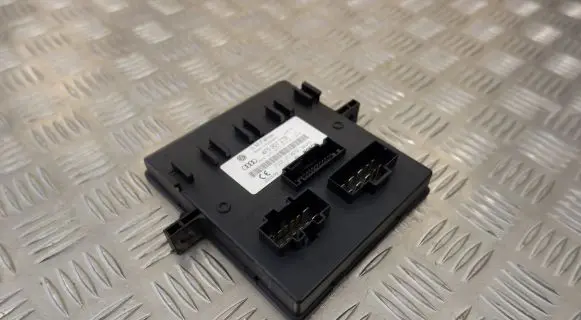 Audi Q7 4L Comfort/convenience module 4F0907279 4F0910279K