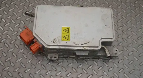 Polestar 2 Voltage converter inverter 32325329