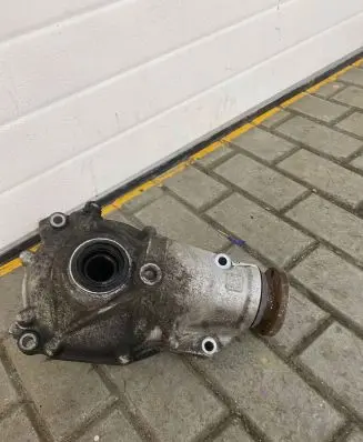 BMW 6 F12 F13 Front differential 757815707 17586910 1647