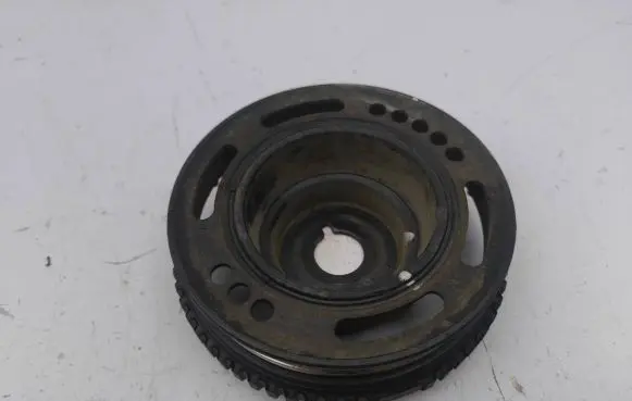 Opel Zafira A Crankshaft pulley 90531581