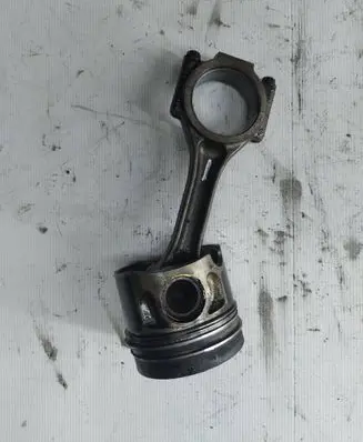 Ford Galaxy Piston with connecting rod 