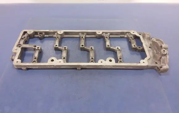 Audi A8 S8 D3 4E Rocker cam cover 057286